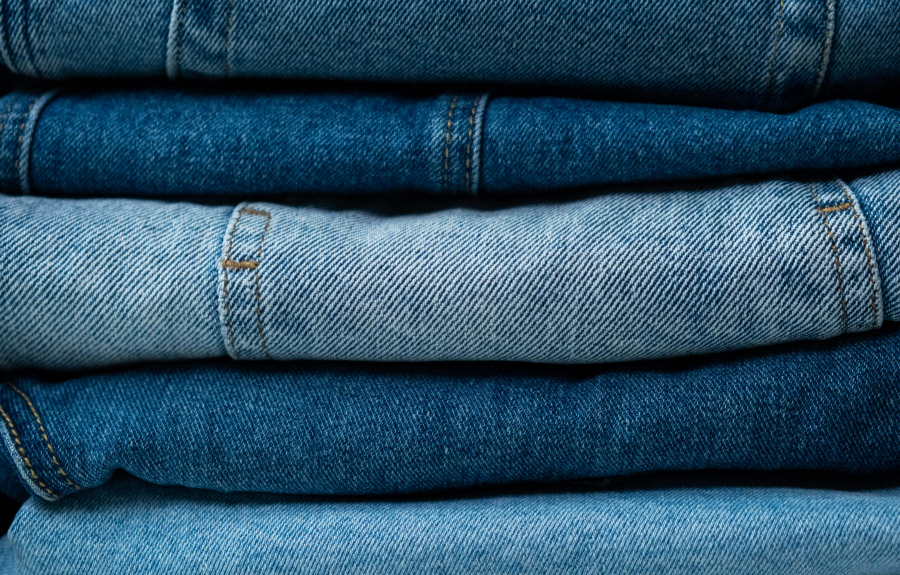 DE VIJF POPULAIRSTE SPIJKERBROEKEN VAN HET MERK RED BUTTON!