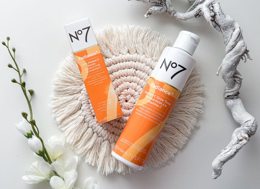 EVEN VOORSTELLEN: NO7 RADIANCE+ VITAMIN C SERUM & TONER!