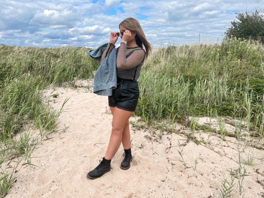 SPARKLE ALL DAY WITH COMEGETFASHION! SPARKLE ALL DAY WITH COMEGETFASHION!